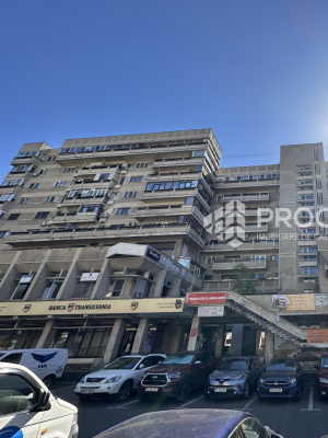 Apartament de închiriat cu 3 camere, Centru