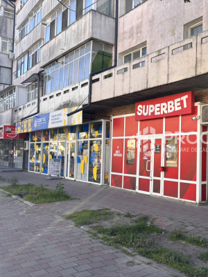 Spaţiu comercial 80 mp